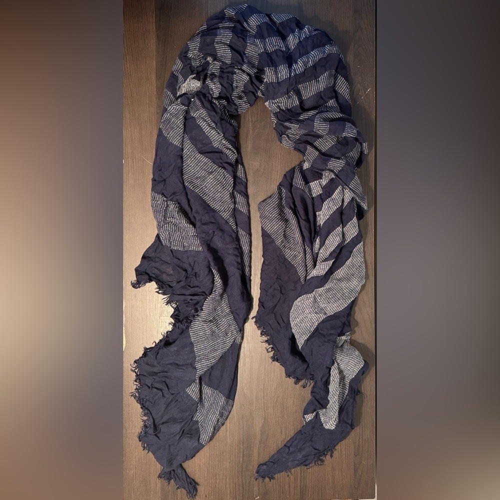 Zara Navy and Grayish/white Striped Scarf